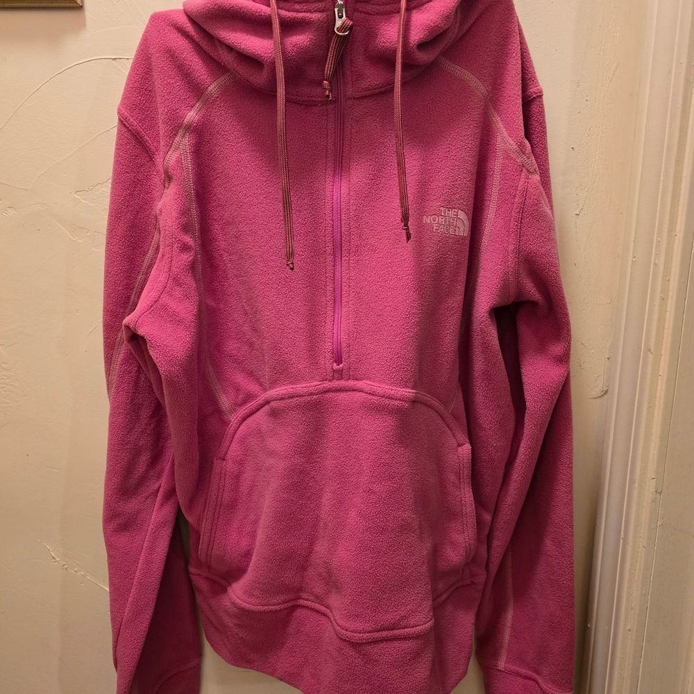 The North Face Magenta Fleece Pullover - Picture 1 of 4